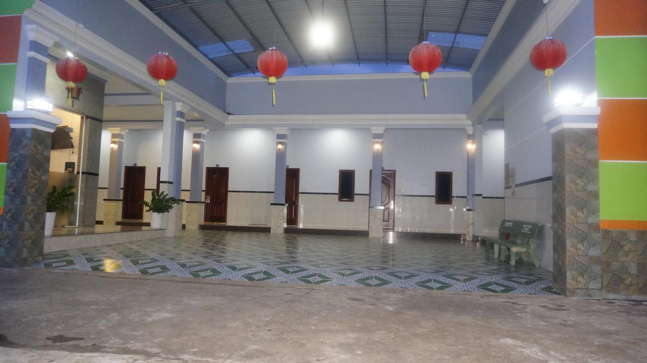 Motel Hoang Gia Long Khanh Exterior photo